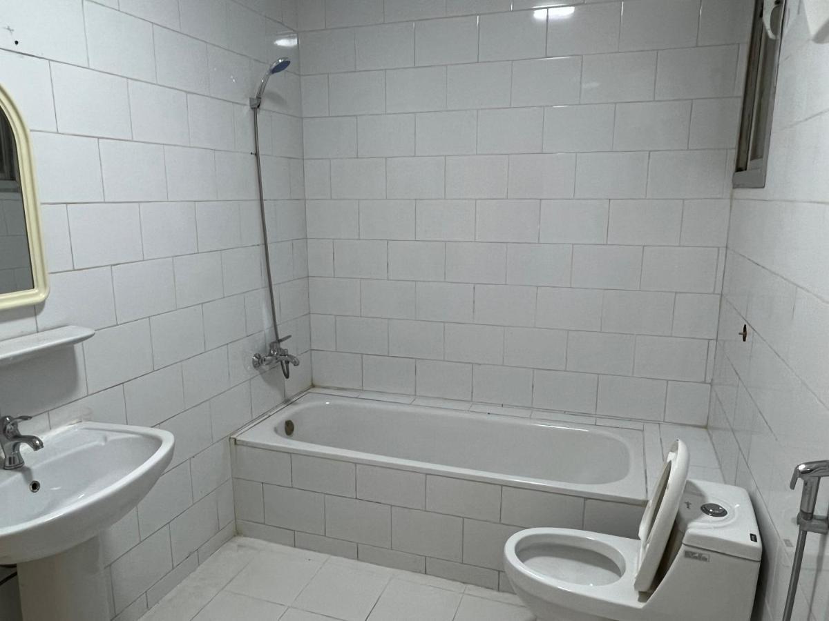 Hakimdom Hostel *